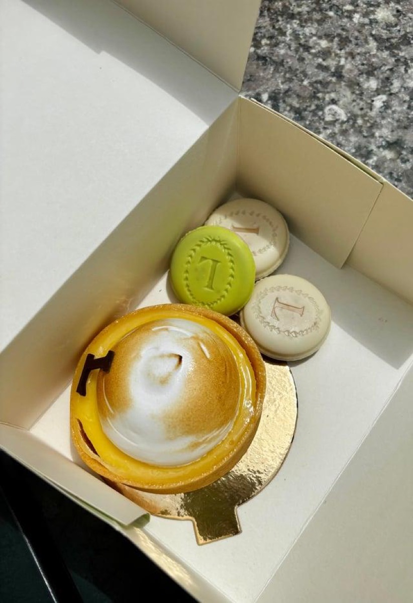 Desserts haul photo at Ladurée Rockefeller